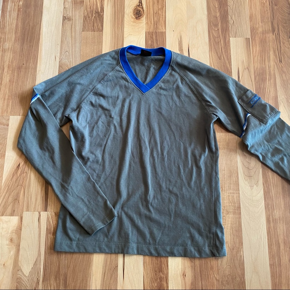 Boys Long Sleeve V Neck Nike Shirt l XL